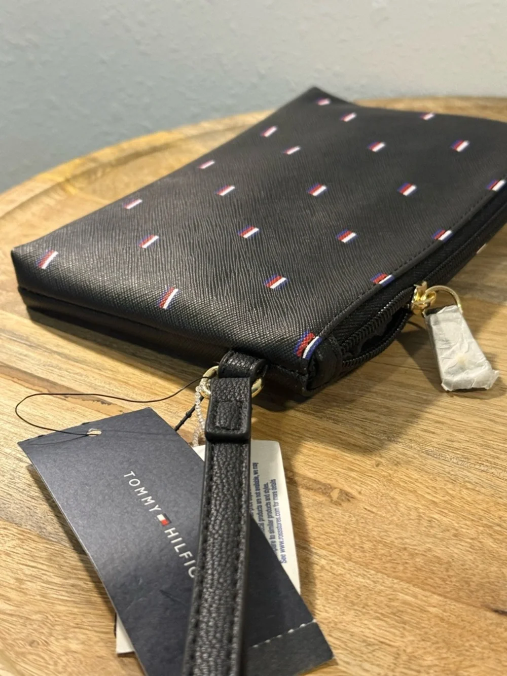 Tommy Hilfiger Black Wristlet with Flag Dot Print NWT - Picture 5 of 10